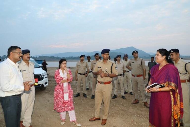 मां नर्मदा और