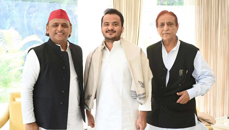 akhilesh yadav 1