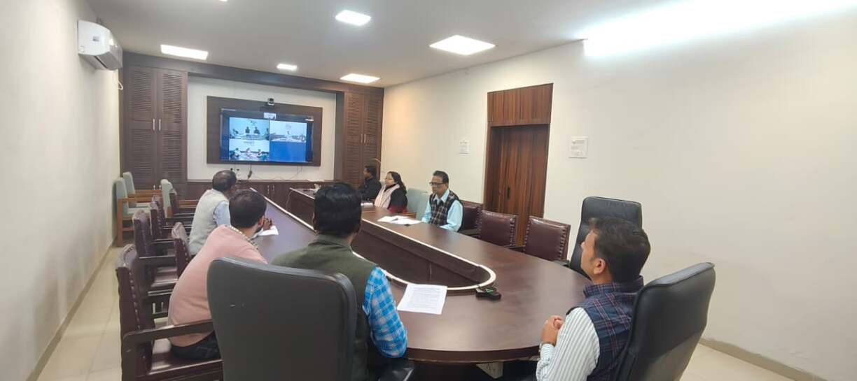 कृषक विश्राम शेड एवं फीश पार्लर