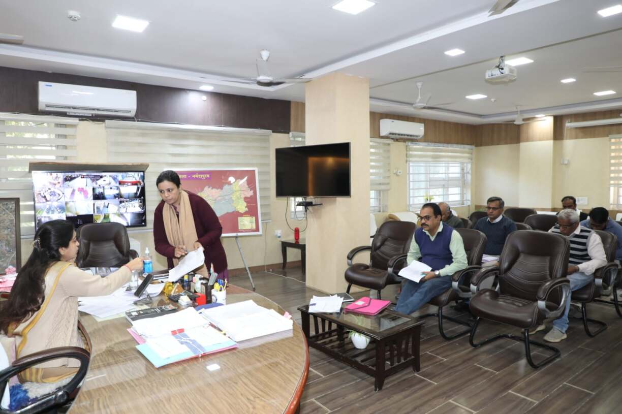 खरीदी केंद्रों की सतत निगरानी (3)