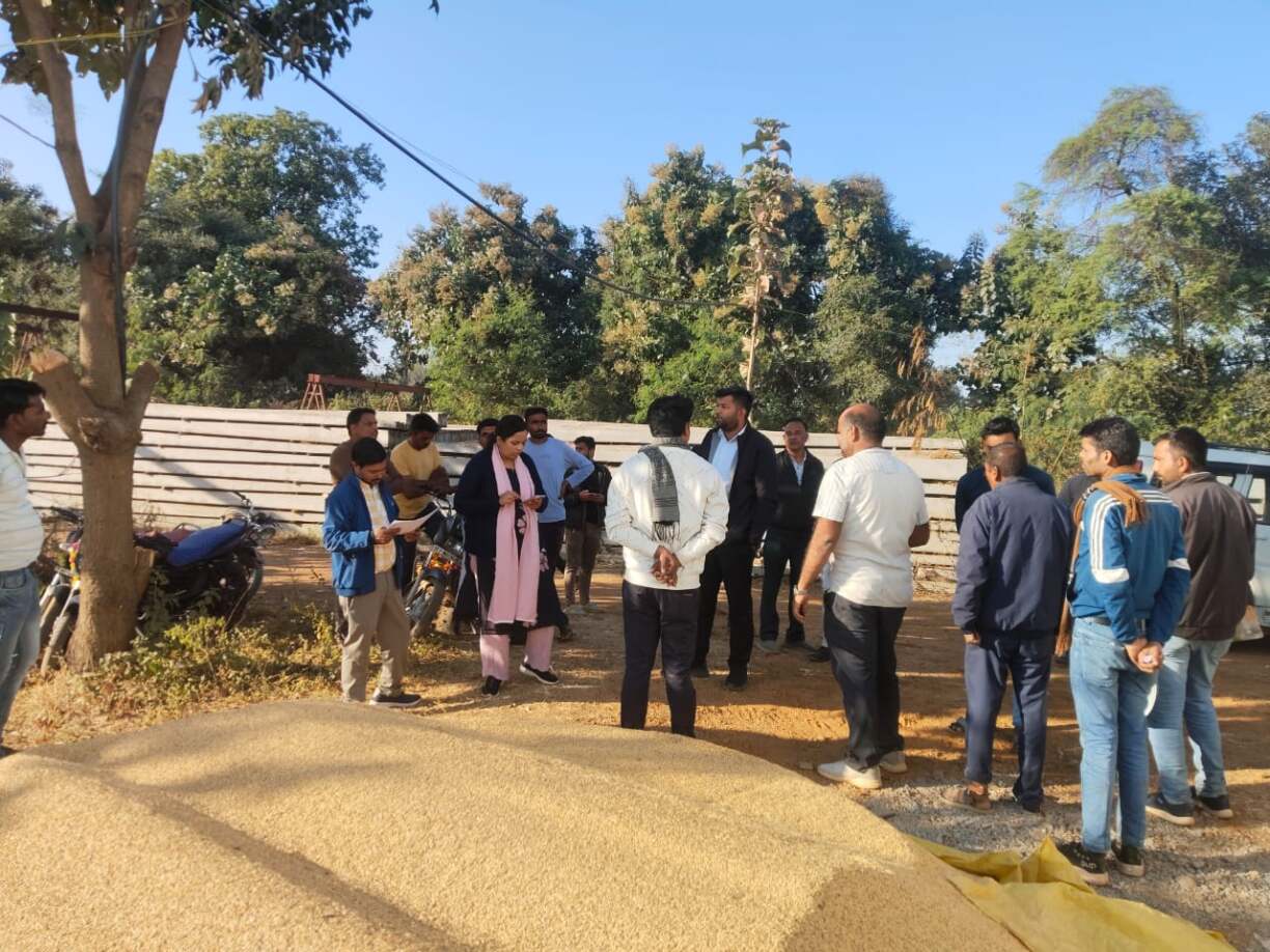 जिला उपार्जन समिति द्वारा किया गया विभिन्न उपार्जन केंद्रों का निरीक्षण (1)