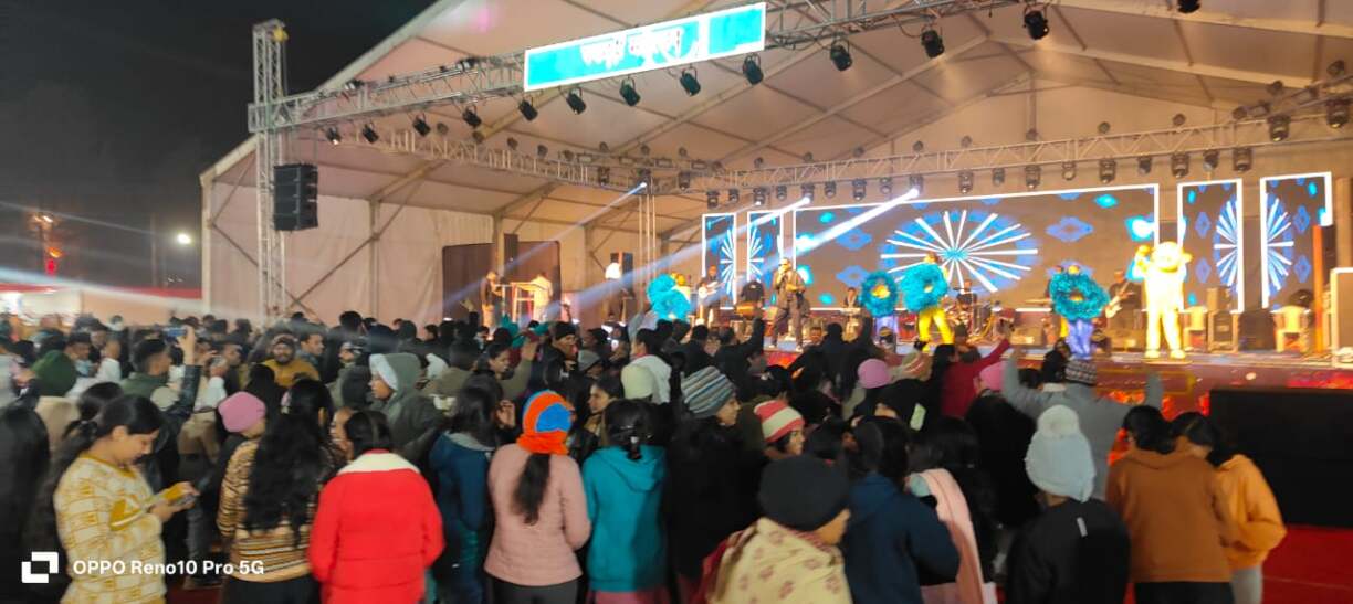 रंजन का भरपूर रंग (1)