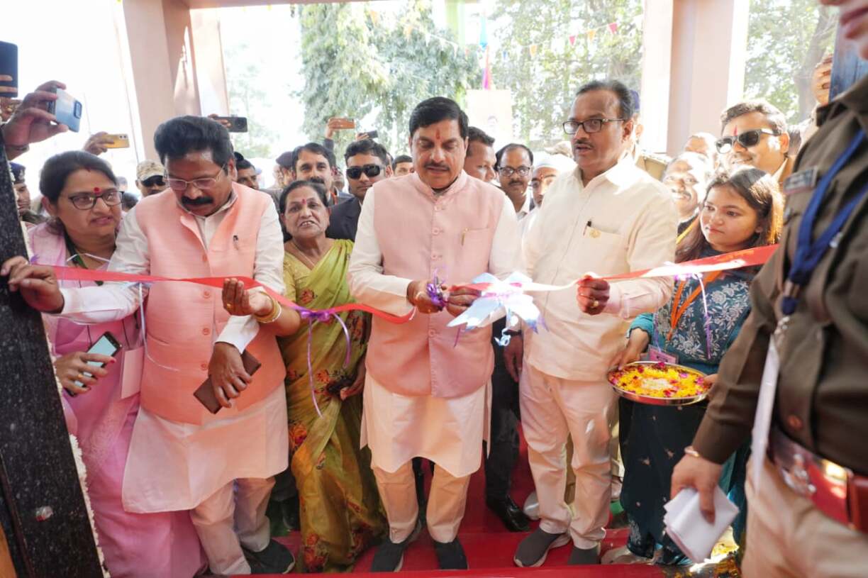 मुख्यमंत्री डॉ यादव ने माखननगर में आधुनिक (4)