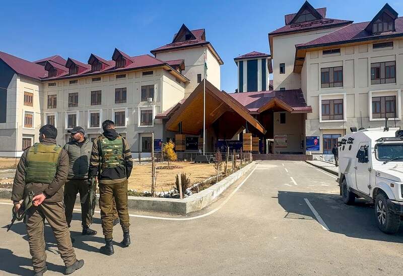 000000000-1770447117