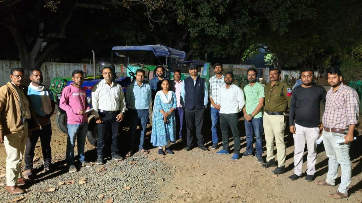 कलेक्टर के निर्देशानुसार जिलेभर में प्रशासन की अवैध खनिज उत्खनन पर सख्त कार्रवाई जारी (5)