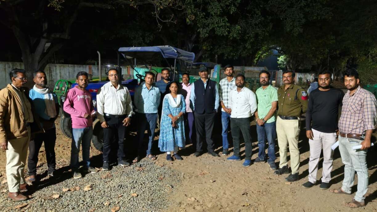 नर्मदापुरम जिले में अवैध रेतगिट्टी परिवहन पर बड़ी कार्रवाई, 07 वाहन जप्त (3)