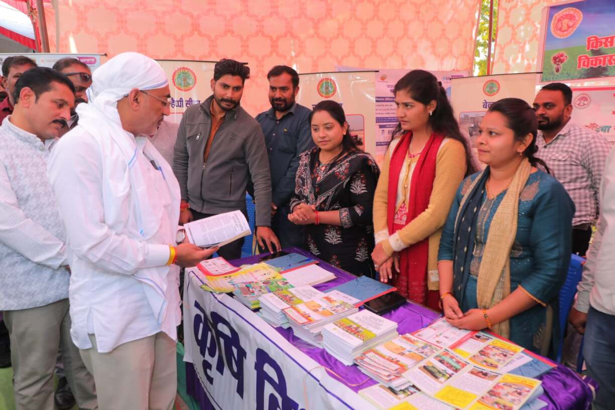 सिवनीमालवा के दूधियाबड में आयोजित हुआ राष्ट्रीय तिलहन मिशन अंतर्गत मेलाप्रदर्शनी (1)