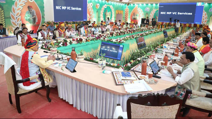 किसान कल्याण वर्ष किसान कल्याण और कृषि विकास की ओर अग्रसर मध्यप्रदेश