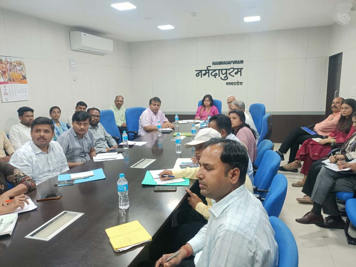 जनगणना 2027 की तैयारियों के संबंध में वीसी के माध्यम से की गई समीक्षा (1)