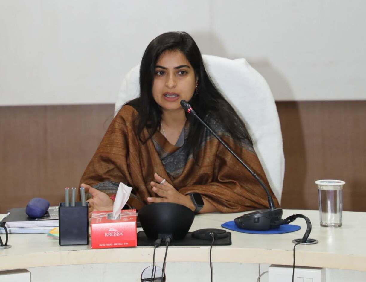 जलगंगा संवर्धन अभियान को जनमानस का अभियान बनाएं कलेक्टर सुश्री सोनिया मीना