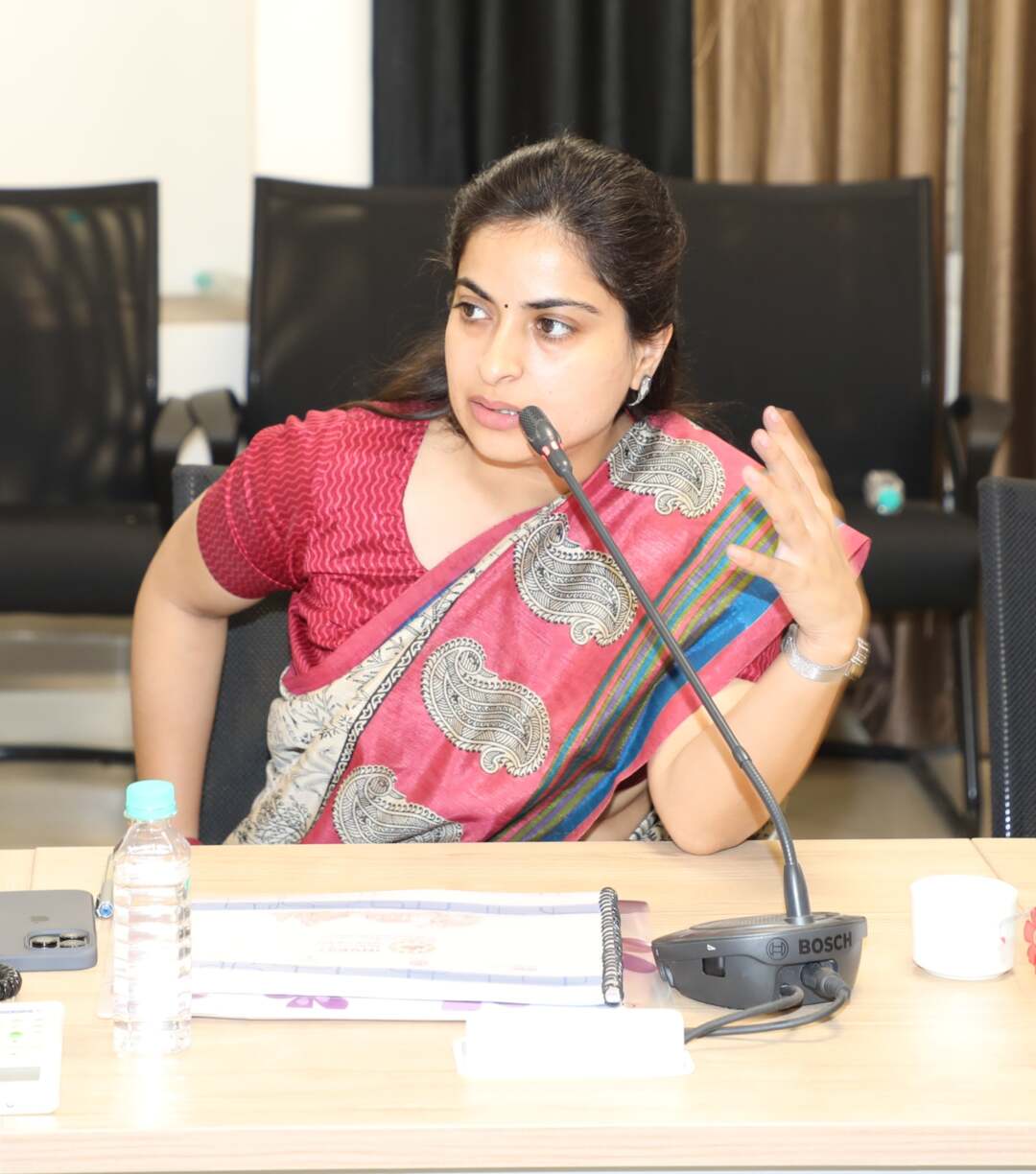 जिले में नरवाई जलाने की घटनाओं की रोकथाम के लिए प्रशासन सख्त