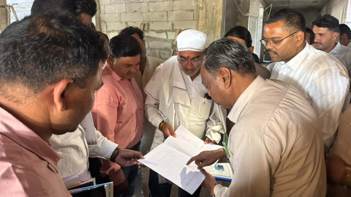 डोलरिया में निर्माणाधीन उप स्वास्थ्य के