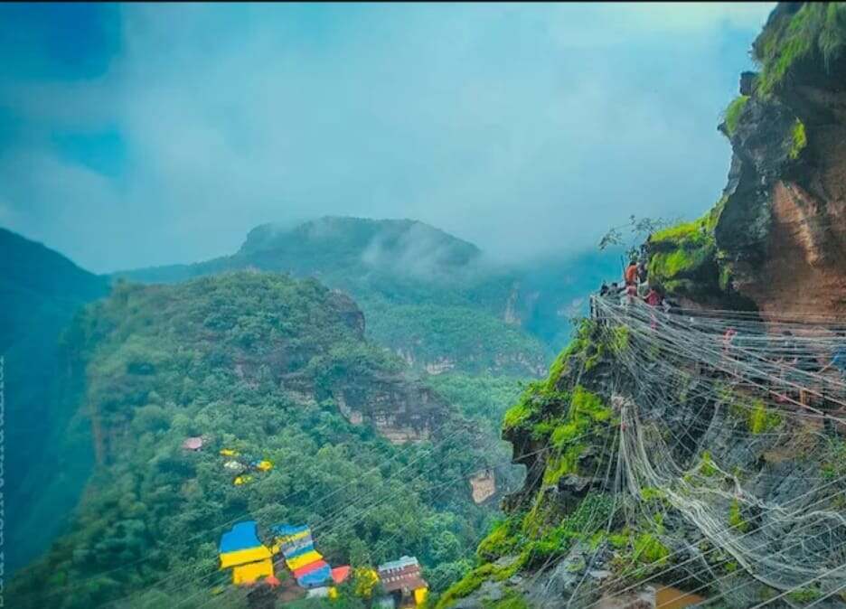 “सतपुड़ा की रानी” पचमढ़ी में पर्यटन को बढ़ावा देने नई गाइड जारी (5)