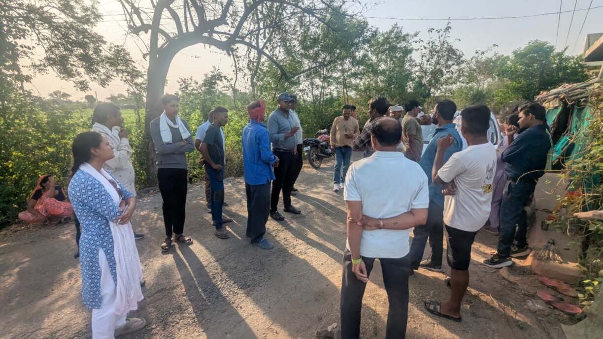 ग्राम पथौड़ी में जनसुनवाई शिकायत का हुआ निराकरण (1)