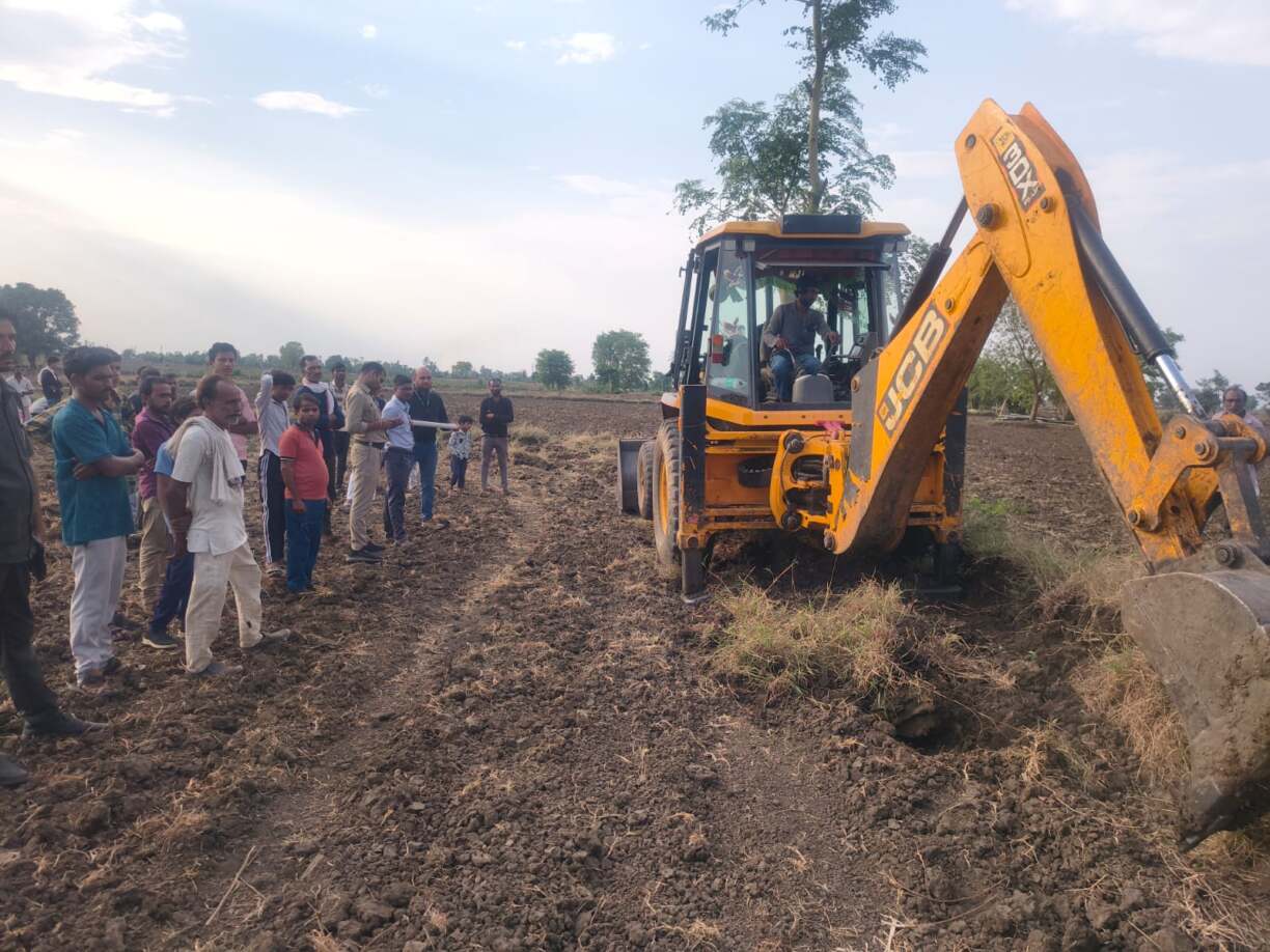 कलेक्टर के निर्देशन में वर्षों पुराना रास्ता विवाद सुलझा (2)