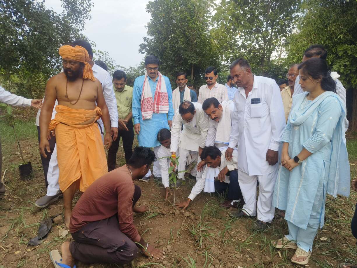 ग्राम पंचायत उमरिया में जनकल्याण शिविर आयोजित