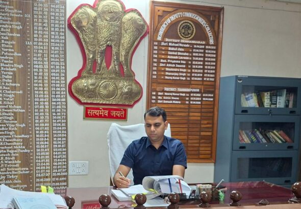स्वामित्व योजना के अंतर्गत कलेक्टर नरया गया