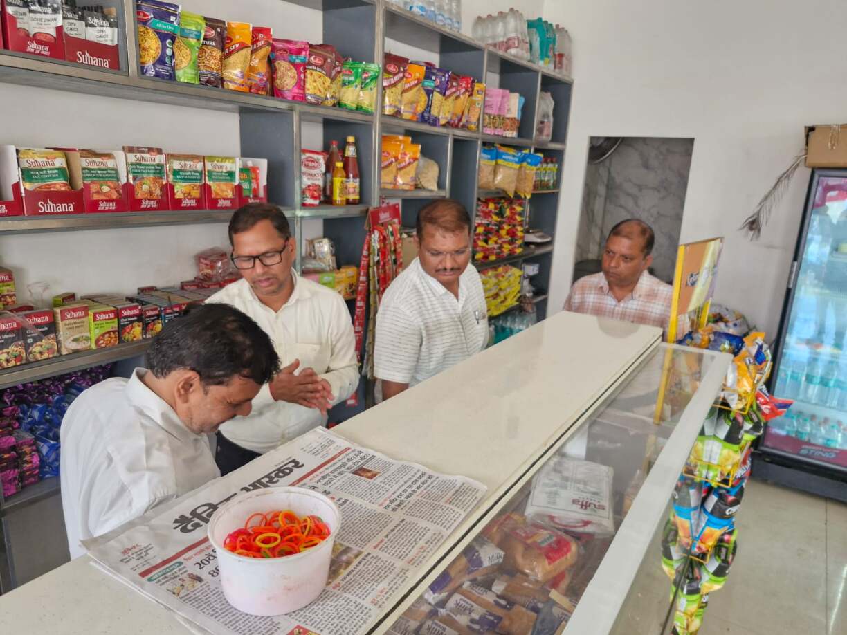 कलेक्टर श्री सोमेश मिश्रा (1)