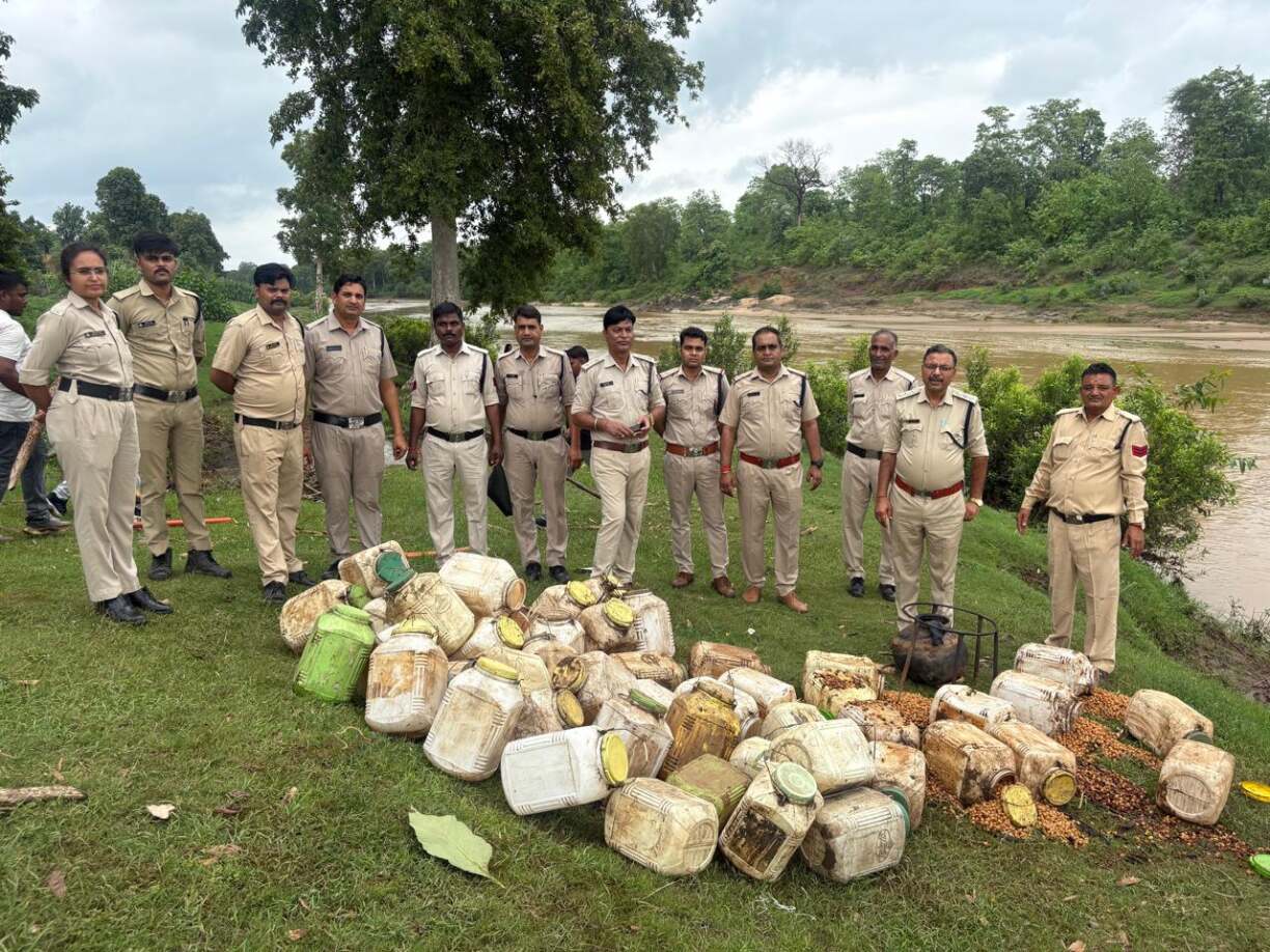 नागद्वारी मेले से पूर्व आबकारी विभाग की बड़ी कार्रवाई (1)