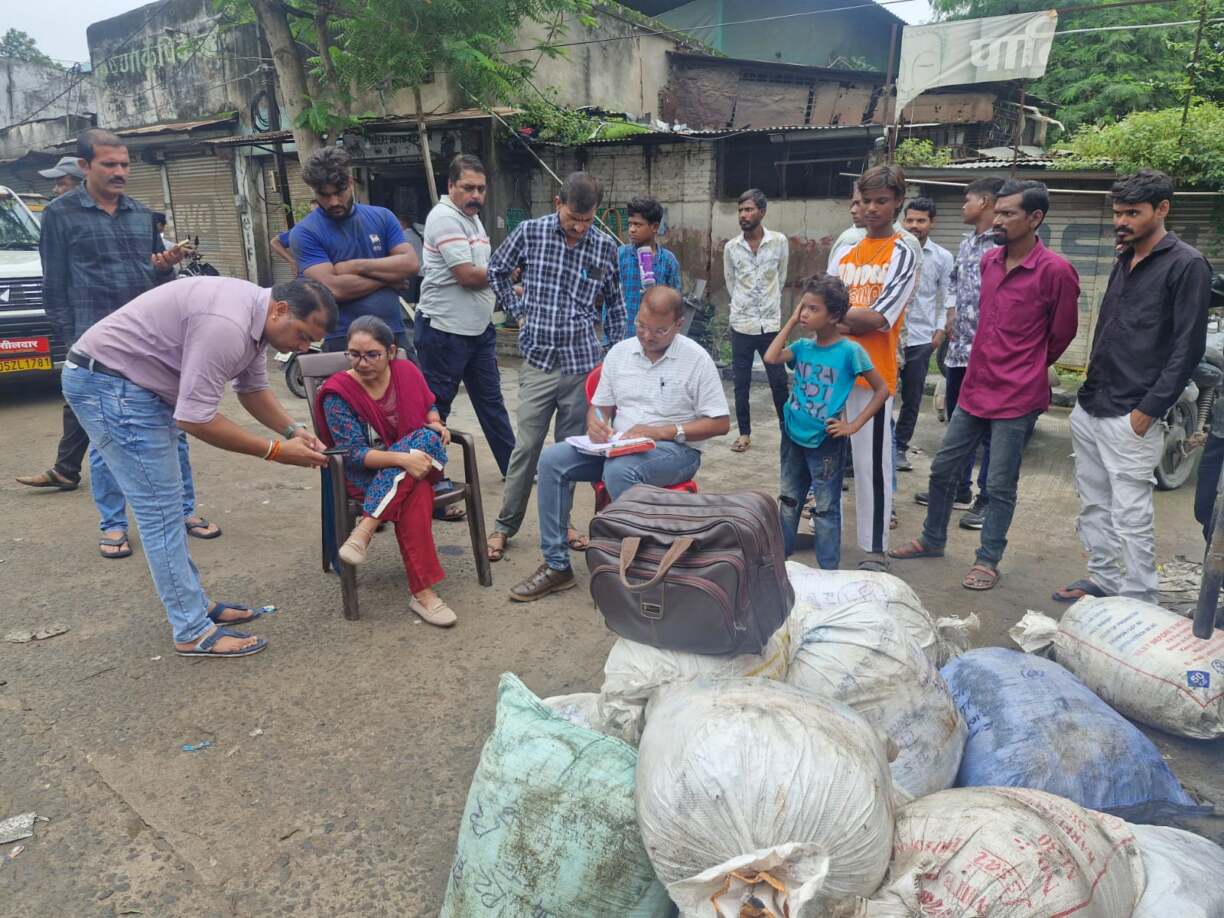 नर्मदापुरम में मिलावटी मावा के खिलाफ बड़ी कार्रवाई, 650 किलो मावा जब्त (1)