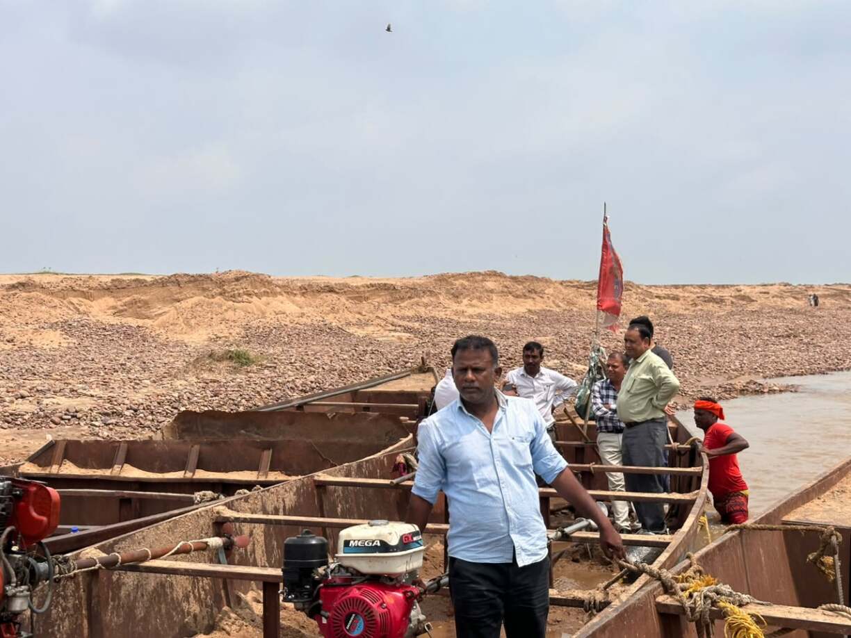 जिले में रेत खनिज के अवैध उत्खनन ए