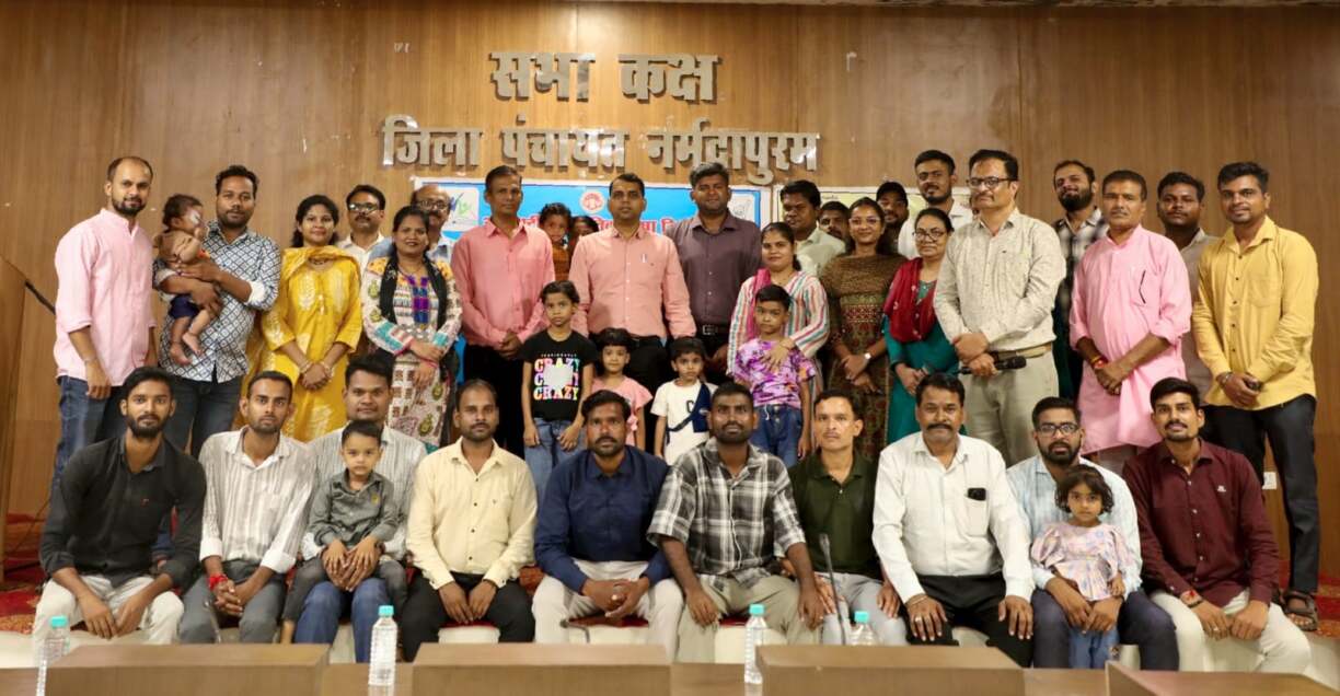 सांकेतिक भाषा बनी मूकबधिर दिव्यांगजनों की भावनाओं की आवाज (12)