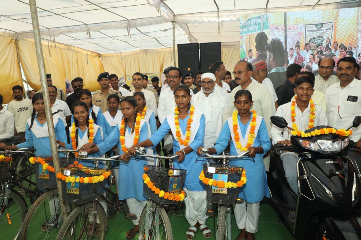 कलेक्टर श्री सोमेश मिश्रा के निर्देशानुसार